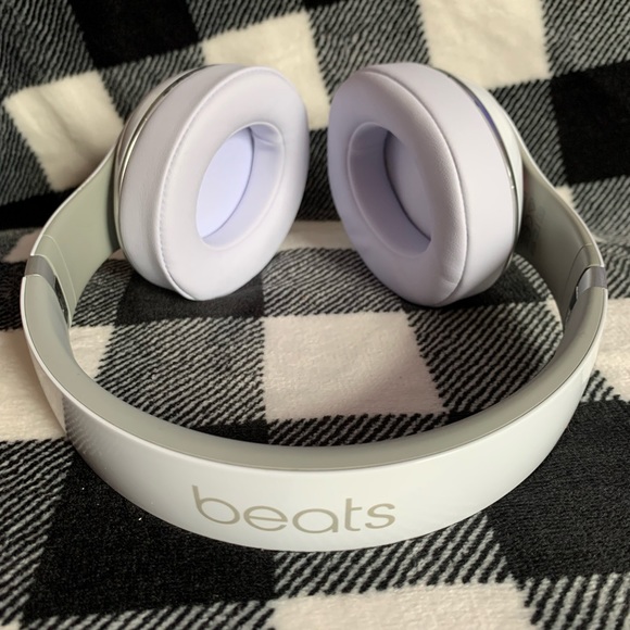 Beats Studio 2 - Picture 3 of 4